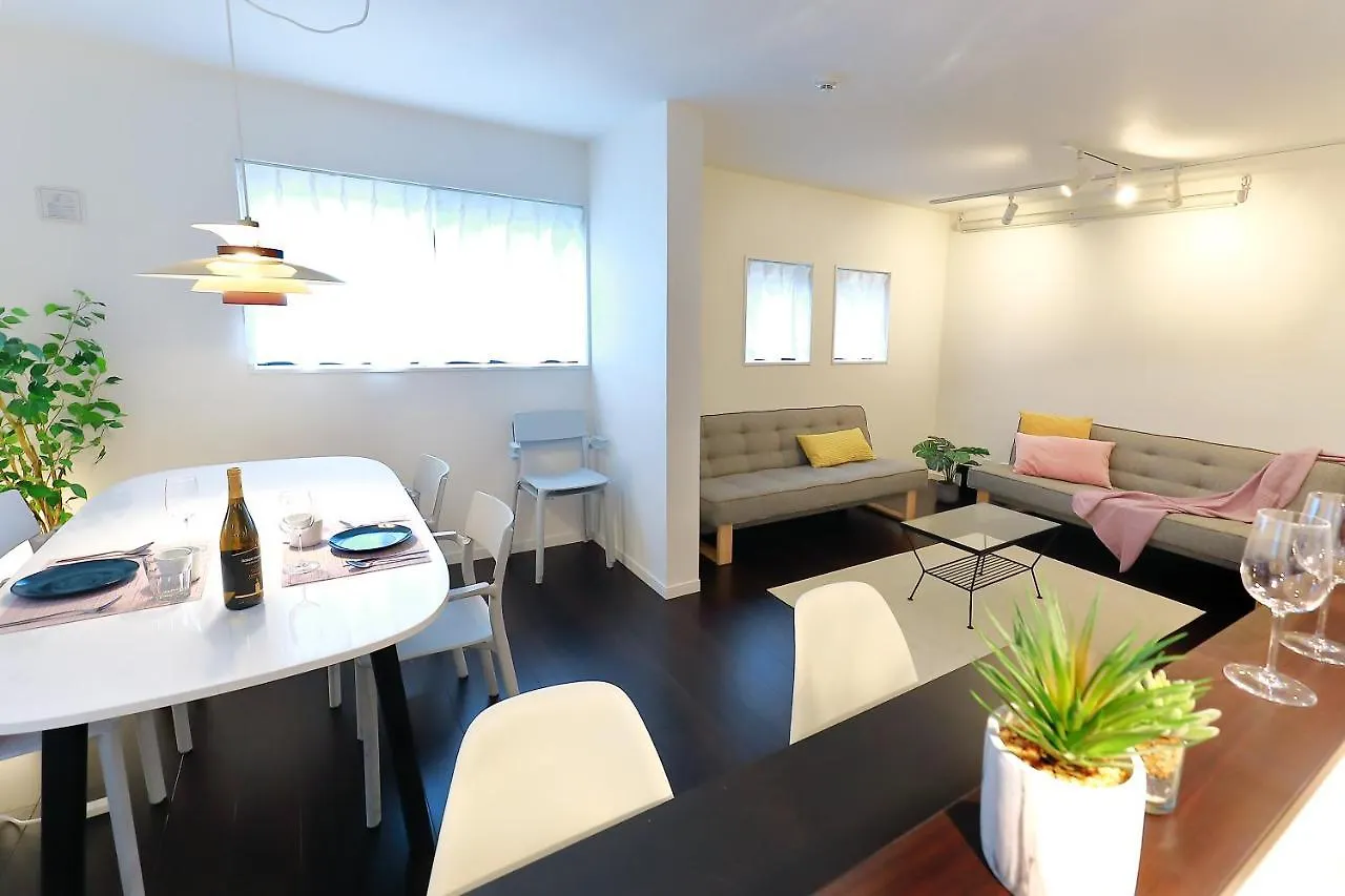 U2 House Asakusa Villa Tokyo
